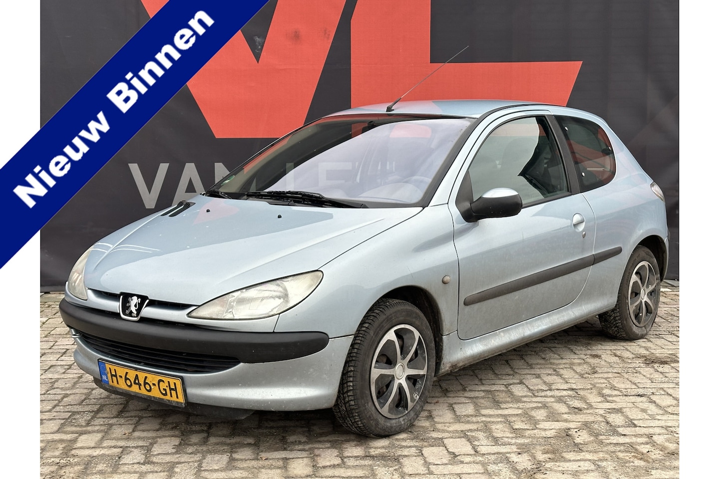 Peugeot 206 - 1.1 XN | Nieuw Binnen! | Airco | Trekhaak | Radio CD - AutoWereld.nl