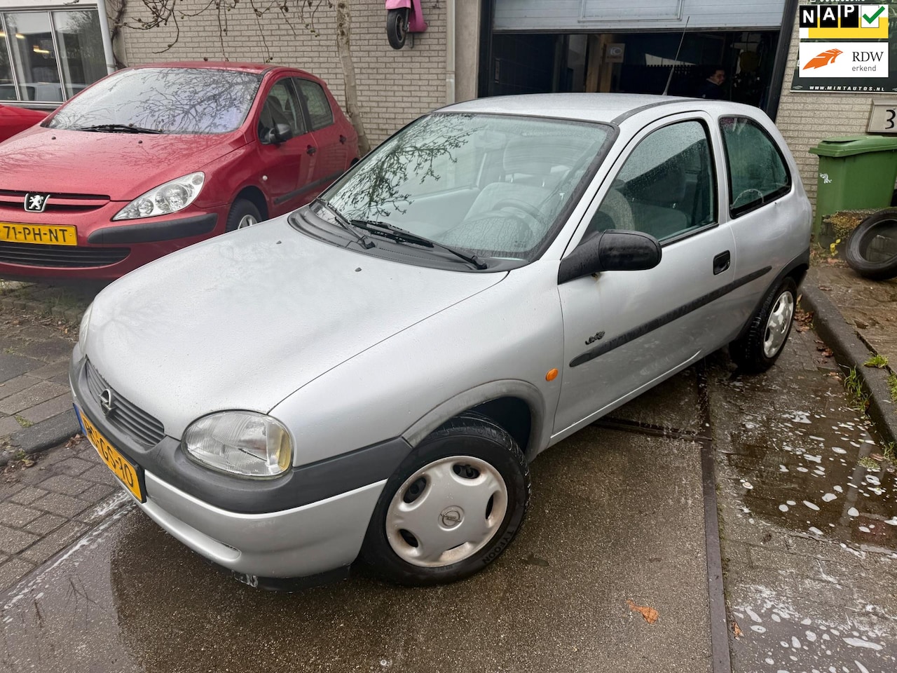 Opel Corsa - 1.4i Strada Apk|Automaat|2.Sleutel - AutoWereld.nl