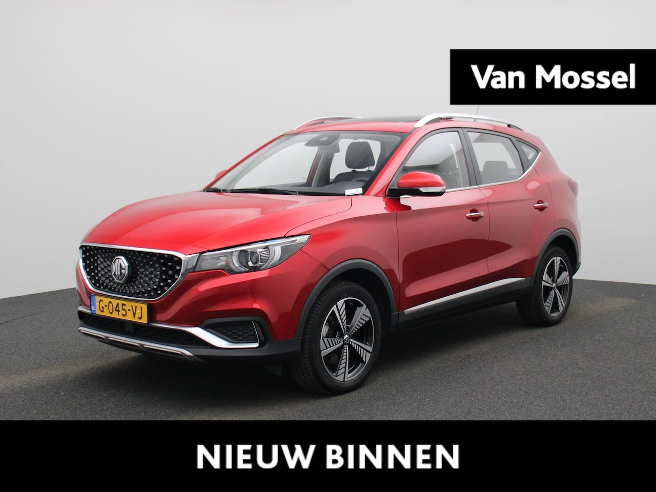 MG ZS - EV Luxury 45 kWh | LEDER | STOELVERWARMING | PANORAMADAK | ACHTERUITRIJCAMERA | NAVIGATIE - AutoWereld.nl