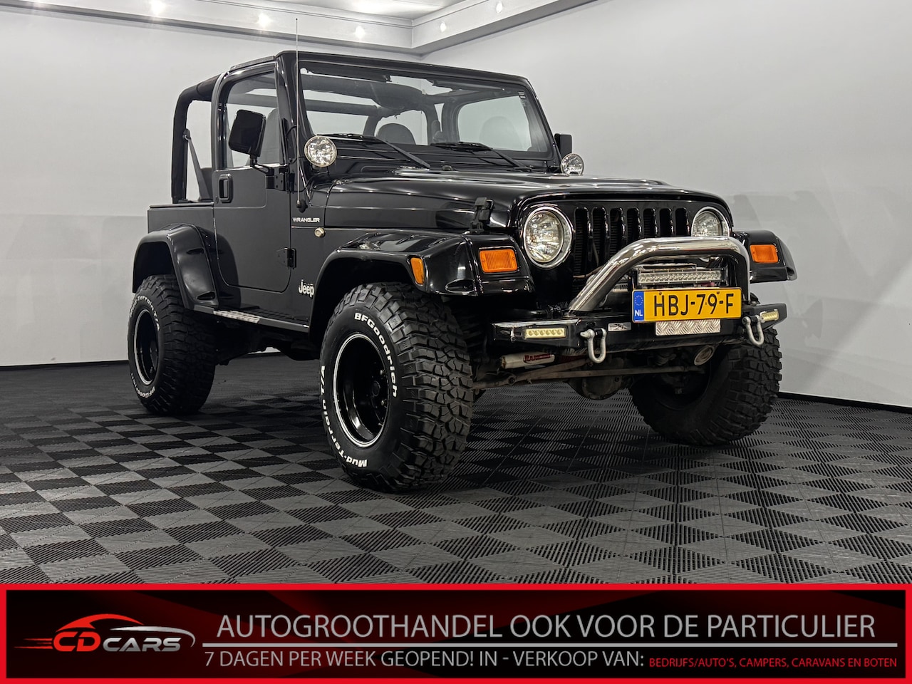 Jeep Wrangler - 2.5i Softtop Leder, Radio, Lier, Radio - AutoWereld.nl