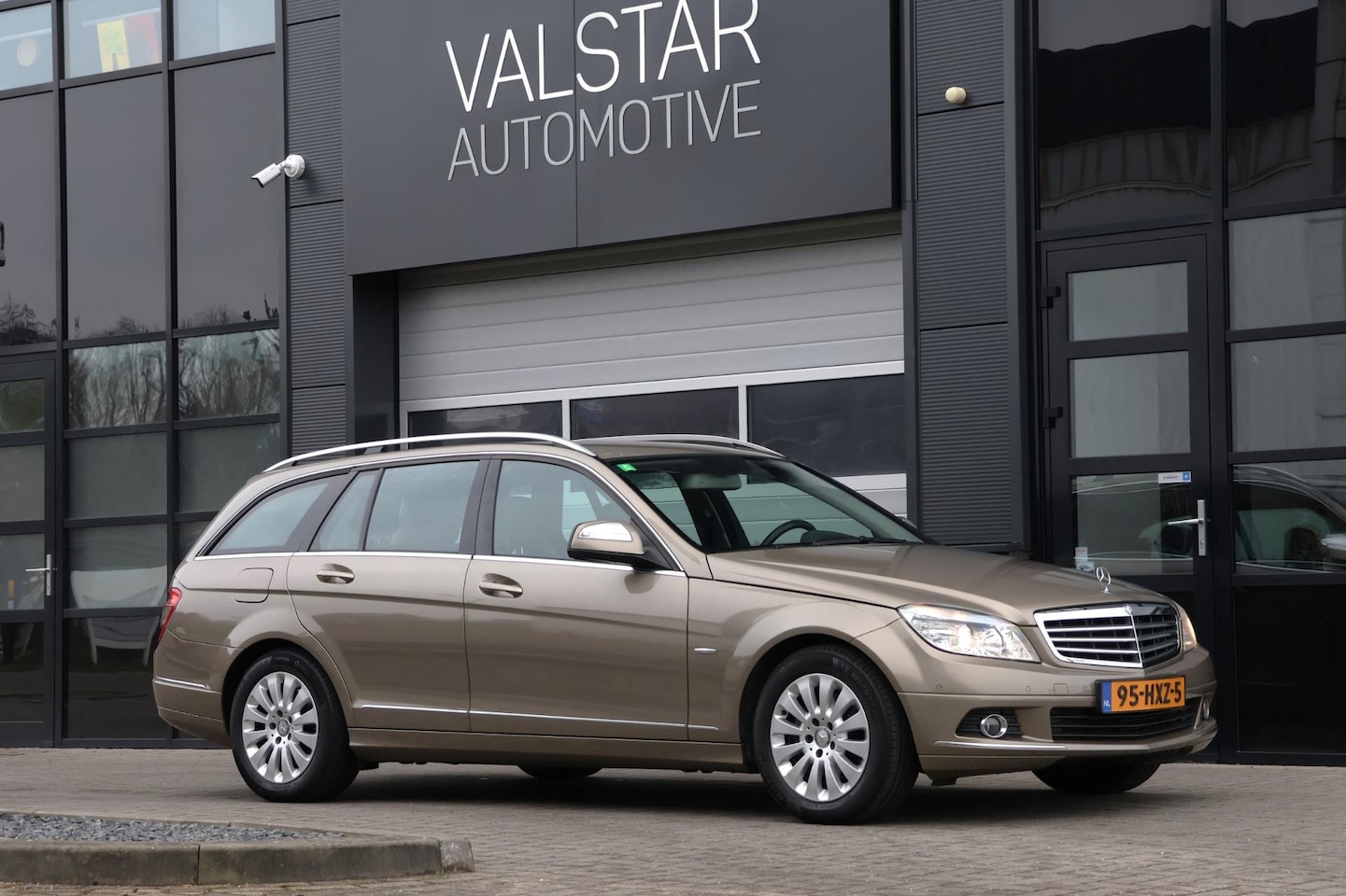 Mercedes-Benz C-klasse Estate - 200 k | Youngtimer | TOP CONDITIE! | Alles nieuw! - AutoWereld.nl