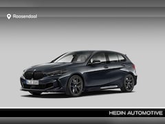 BMW 1-serie - M135i xDrive Business Edition | Harman Kardon | Extra getint glas achter | Stoelverwarming