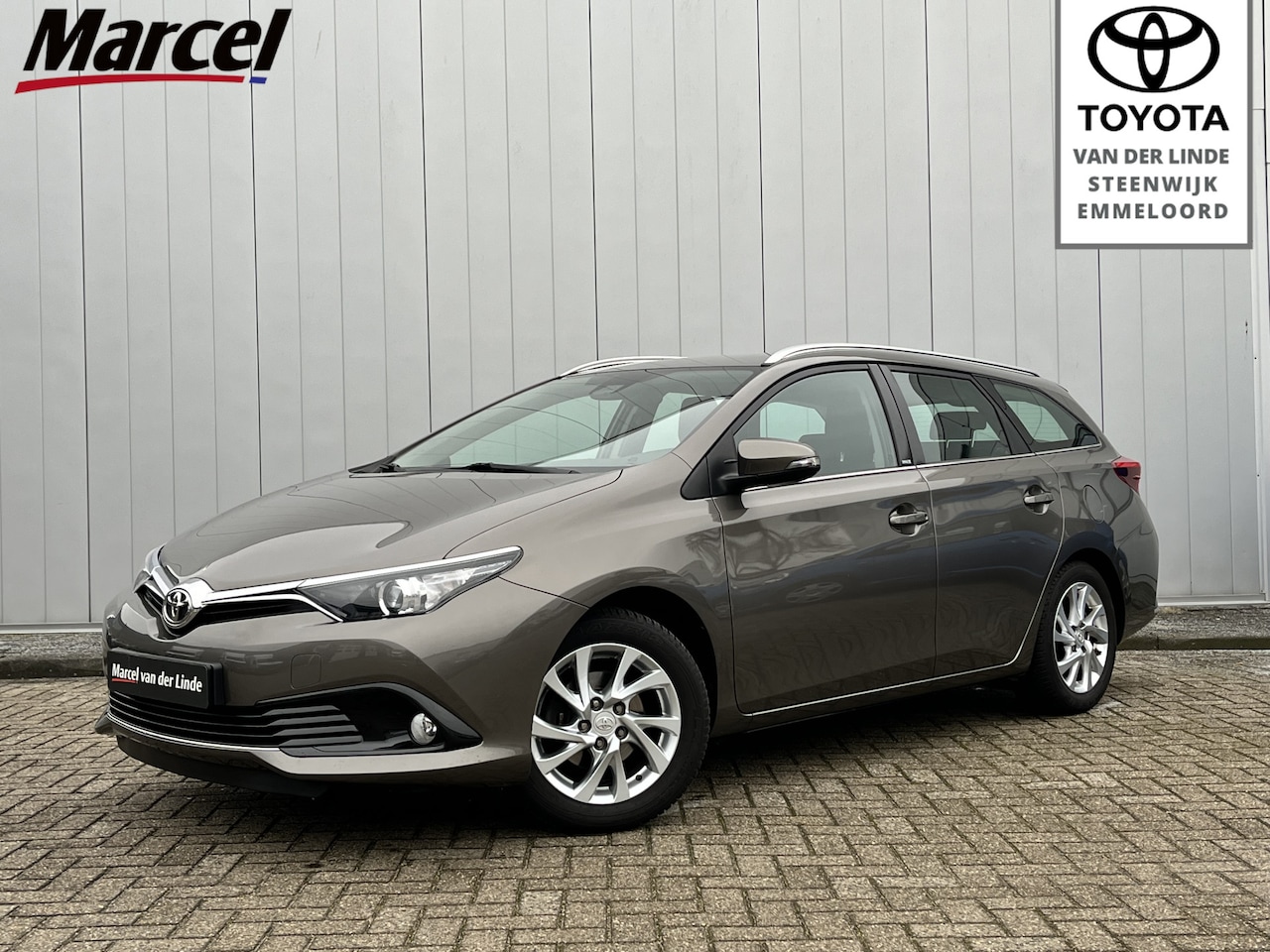 Toyota Auris - Touring Sport 1.2T Dynamic Limited Trekhaak Camera Cruise - AutoWereld.nl