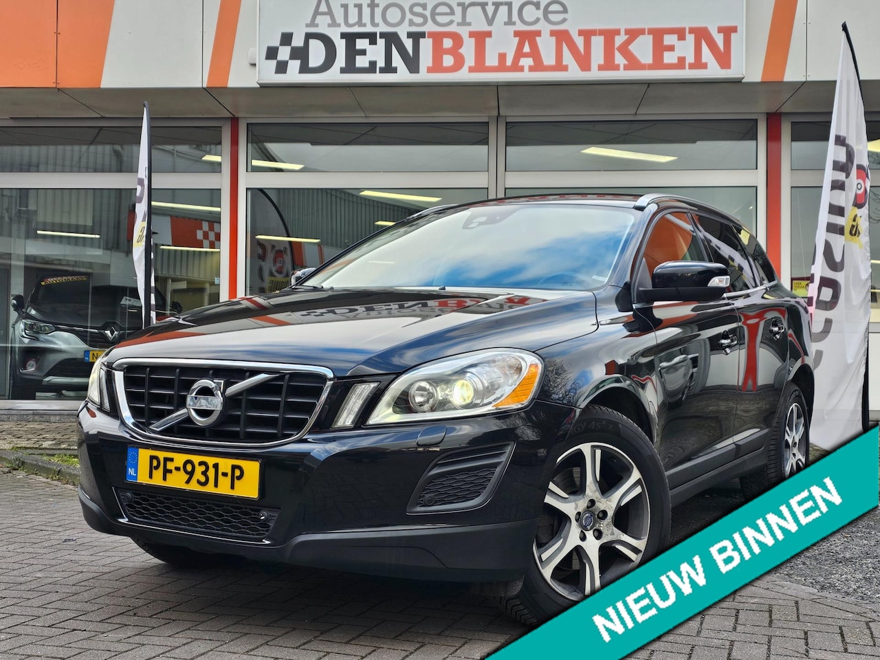 Volvo XC60 - 2.0 D4 Summum 163pk BJ.2013 / Navigatie / Leder / Xenon / Stoelverwarming / 18"Lmv !! - AutoWereld.nl