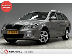 Skoda Octavia Combi - 1.2 TSI Elegance Business Line/ Automaat/ Xenon/ Trekhaak/ 16''LMV/ Clima/ Navi/ Cruise/ B