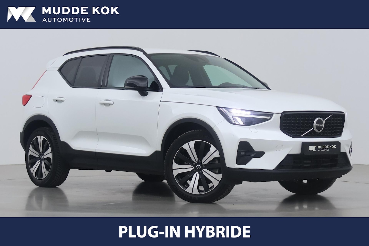 Volvo XC40 - T5 Plug-in hybrid Plus Dark | Leder | ACC | Stoel+Stuurverwarming | harman/kardon | Camera - AutoWereld.nl