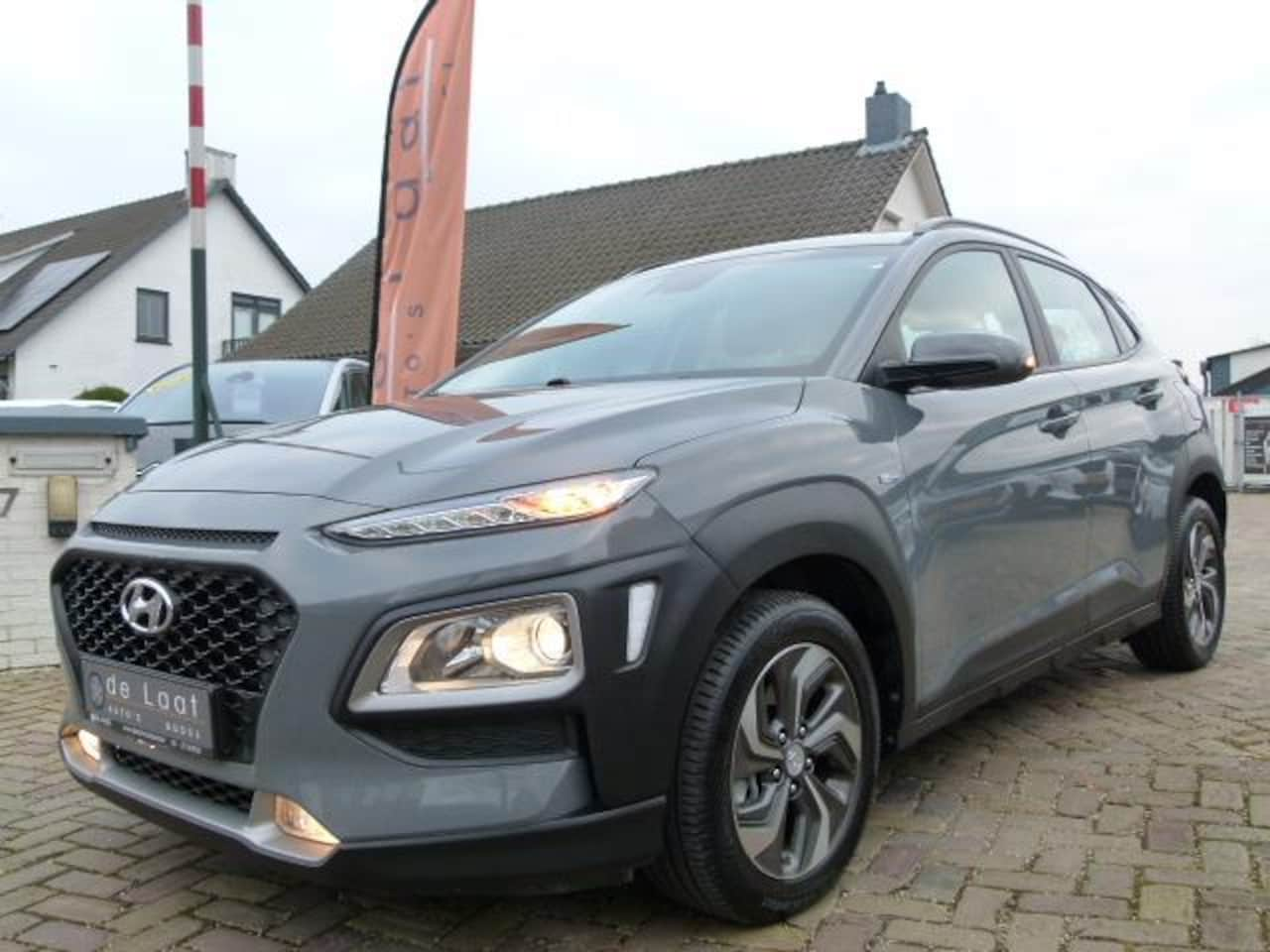 Hyundai Kona - 1.6 GDI HEV Comfort 1.6 GDI HEV Comfort, 34 DKM, TREKHAAK, CC, CARPLAY - AutoWereld.nl