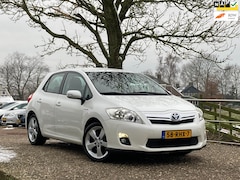 Toyota Auris - 1.8 Full Hybrid Executive | Clima + Cruise nu € 7.975,