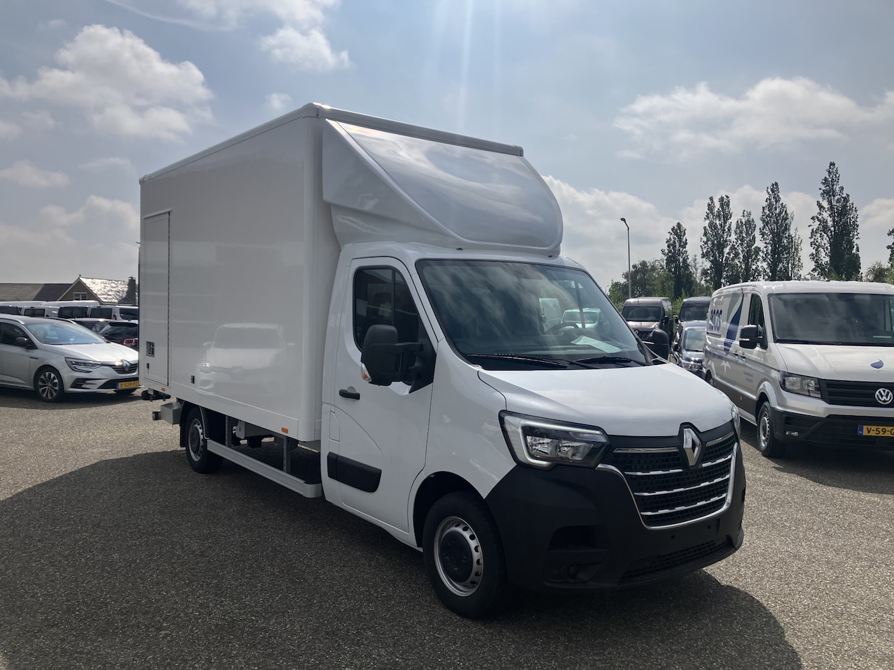 Renault Master - T35 2.3 dCi 165 L3 Bakwagen + Laadlift - AutoWereld.nl