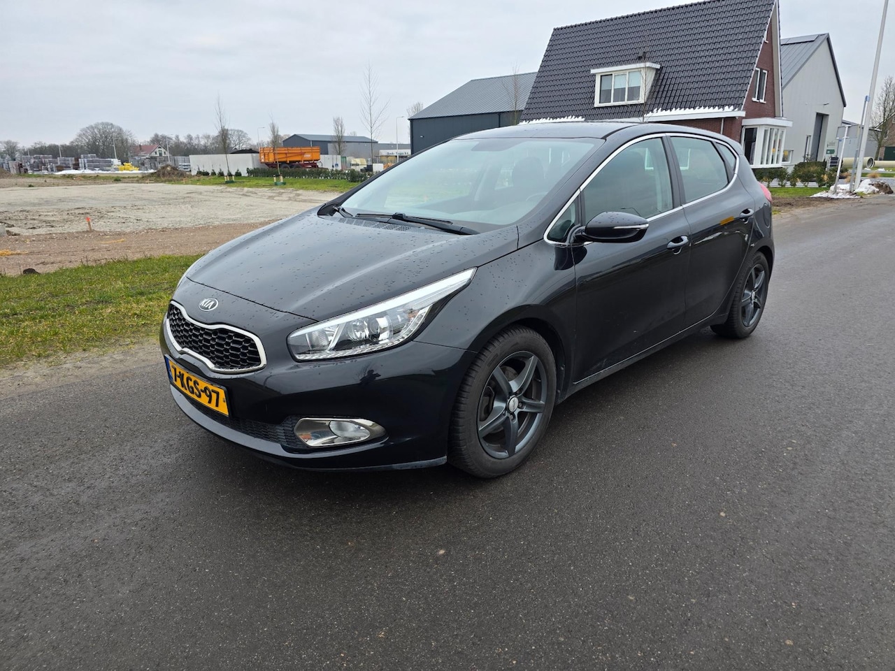 Kia Cee'd - 1.6 GDI 20th Anniversary 1.6 GDI 20th Anniversary - AutoWereld.nl