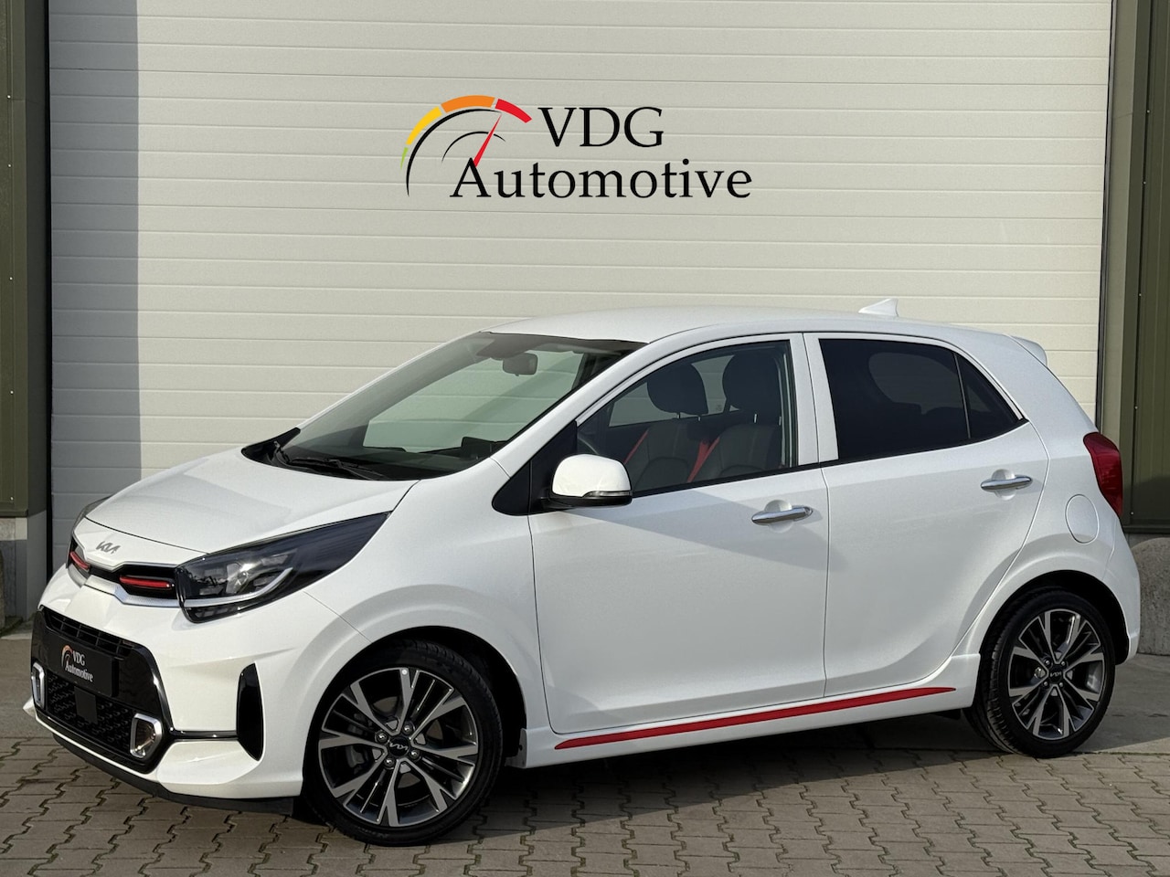 Kia Picanto - 1.2 85PK GT-Line Automaat / Leder / Camera / Clima /Cruise / PDC - AutoWereld.nl