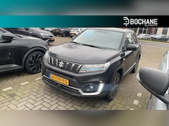 Suzuki Vitara - 1.4 Boosterjet Select Smart Hybrid | NL-auto | 1e Eig. | Trekhaak | All-season Banden | Na