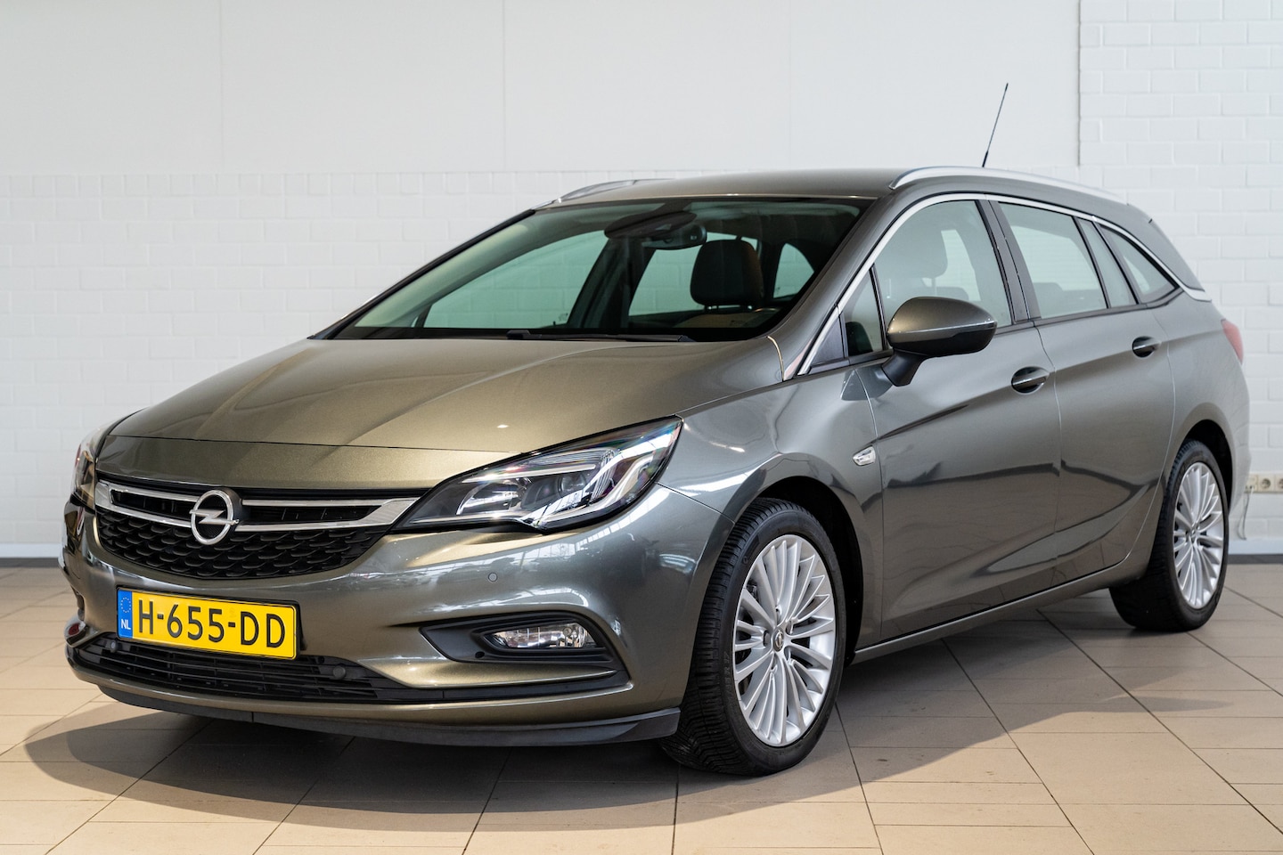 Opel Astra Sports Tourer - 1.4 Turbo 150PK Innovation Automaat | Climate Control | Trekhaak | - AutoWereld.nl