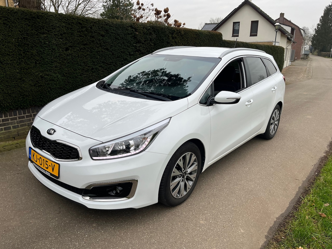 Kia Cee'd Sportswagon - 1.6 GDI DynamicLine 1.6 GDI DynamicLine - AutoWereld.nl