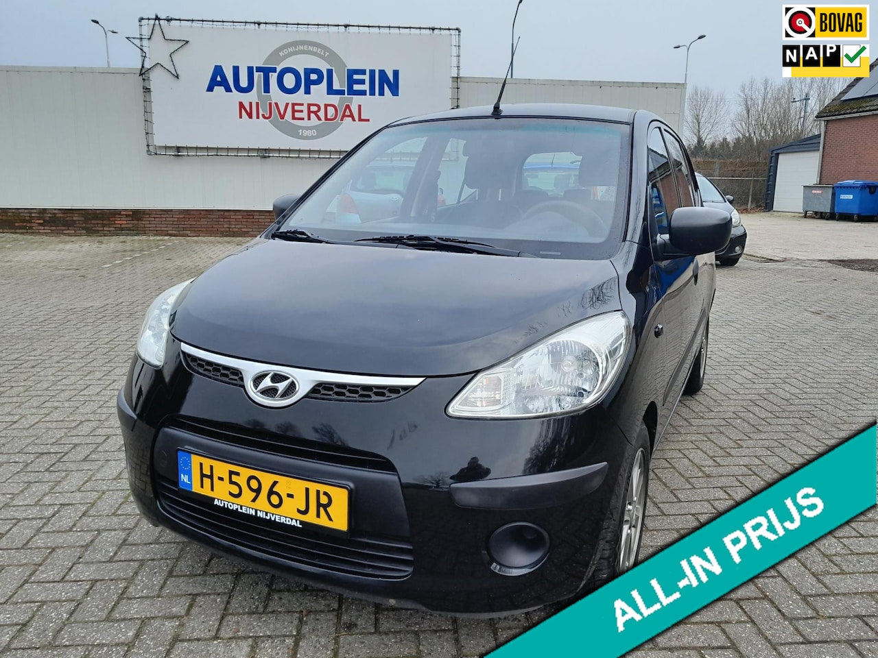 Hyundai i10 - 1.1 Active Cool zeer net boodschappenautootje in het zwart! - AutoWereld.nl