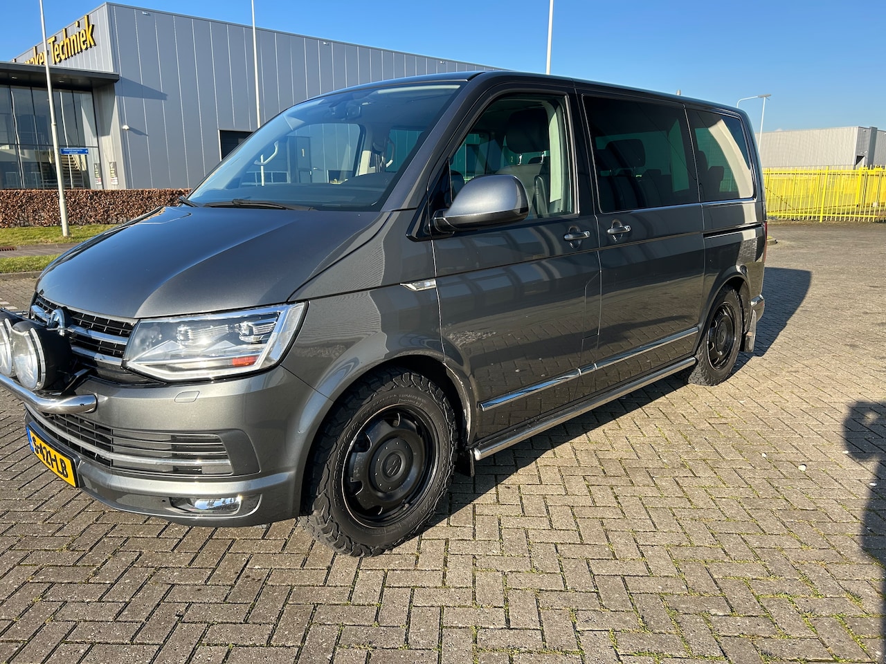 Volkswagen Transporter Multivan - 2.0 TDI L1H1 4Motion Highline inschakelbare sper - AutoWereld.nl