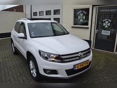 Volkswagen Tiguan - 1.4 TSI R line Sport&Style Pano/Navi/Cruise/Trekhaak