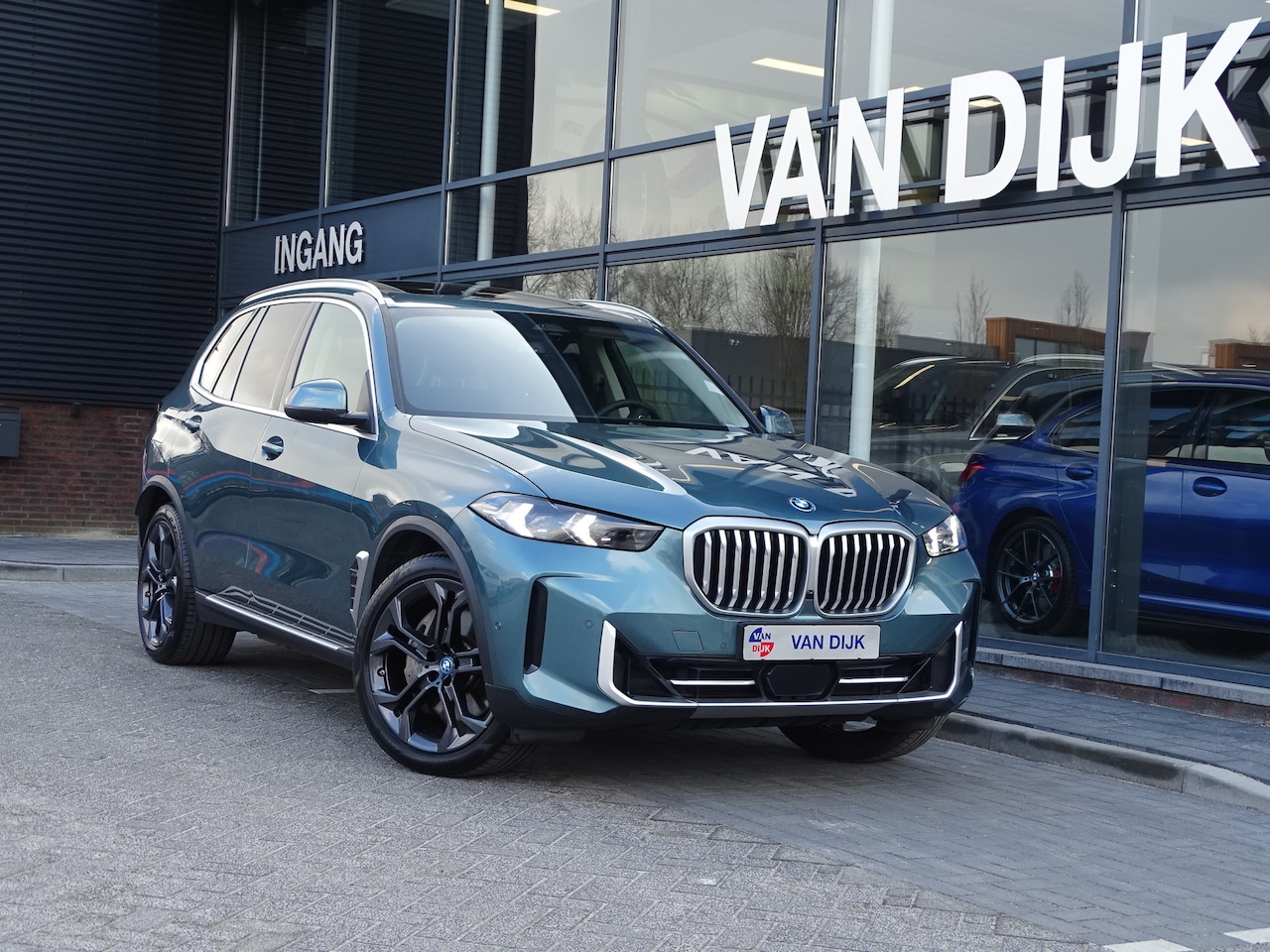 BMW X5 - xDrive50e Pano.Dak Elek.Trekhaak Alu.Dorpel Cockpit Plus Leder 4-Zone airco Extra getint-g - AutoWereld.nl