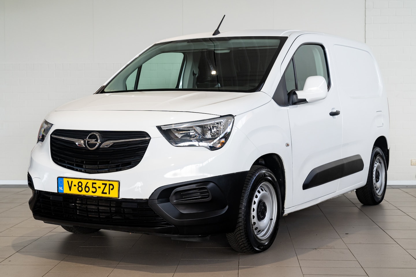 Opel Combo - 1.6D L1H1 Edition | Laadruimte-pakket | Navigatie | Parkeersensoren | - AutoWereld.nl