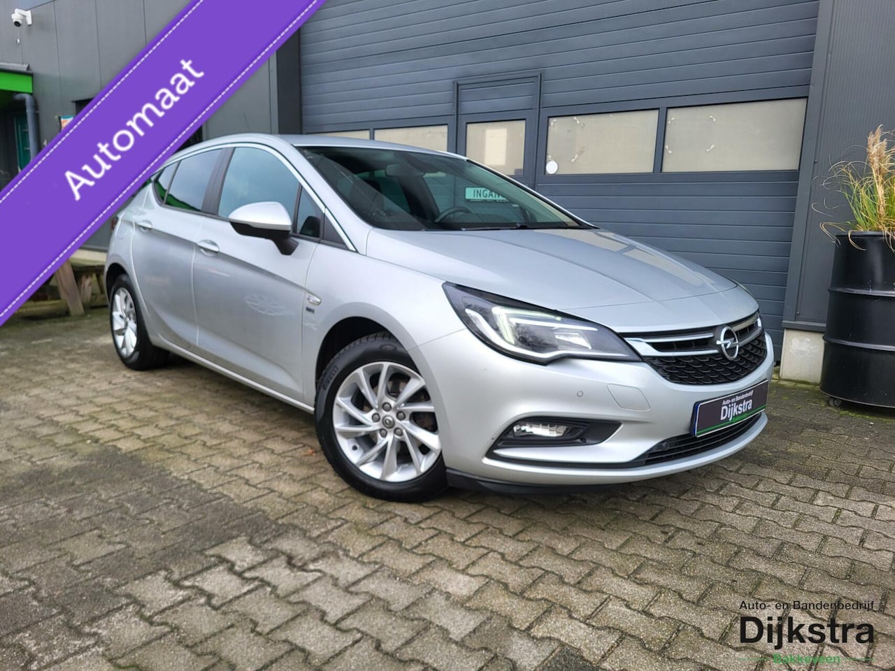 Opel Astra - 1.4 Turbo 120 Jaar Edition AUTOMAAT! Airco/ AppleCarPlay/ AndroidAuto!! - AutoWereld.nl