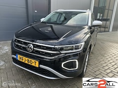 Volkswagen T-Roc - 1.5 TSI Style digitale klok DSG Als nieuw