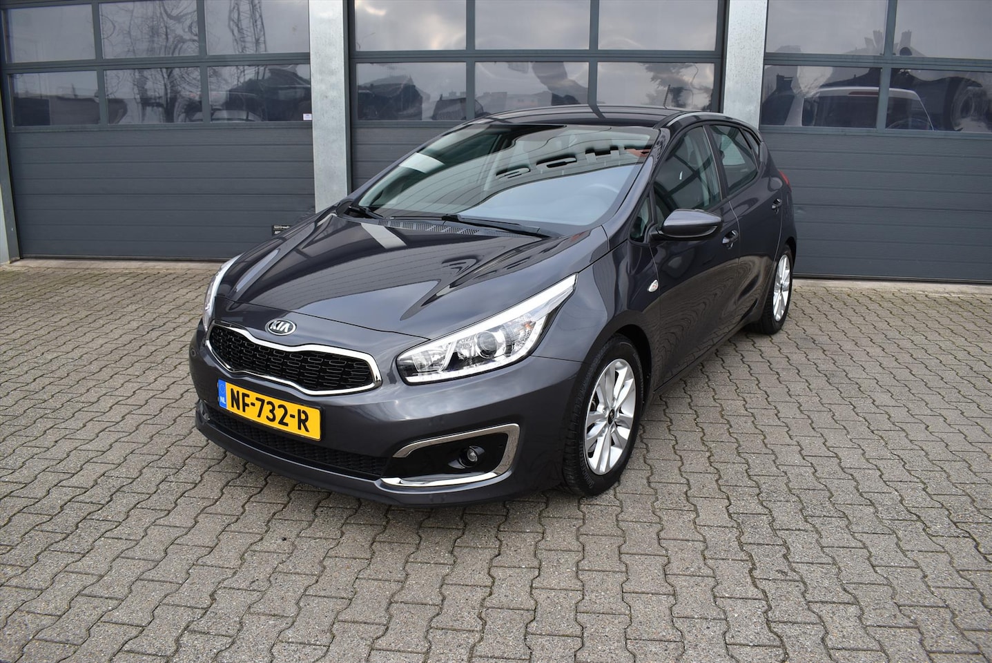 Kia Cee'd - Cee D 1.6 GDI 135pk ComfortPlusLine Navigator - AutoWereld.nl