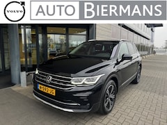 Volkswagen Tiguan - 1.5 TSI ACT 150pk DSG Elegance | Park Ass. | Velours bekl. | Elektr.achterkl. | All Seas.b