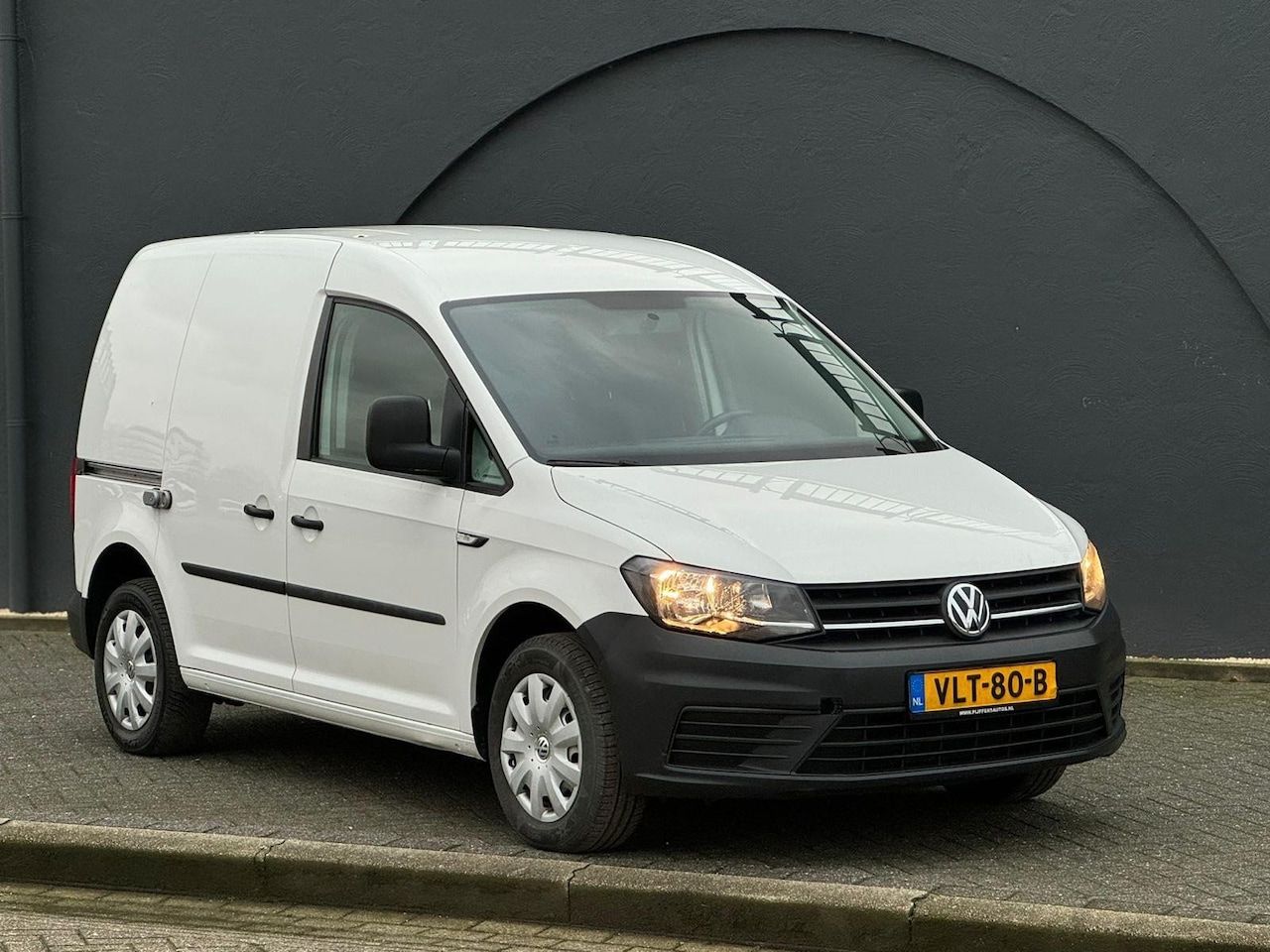 Volkswagen Caddy - 2.0 TDI L1H1 BMT Highline 2.0 TDI L1H1 BMT Highline - AutoWereld.nl