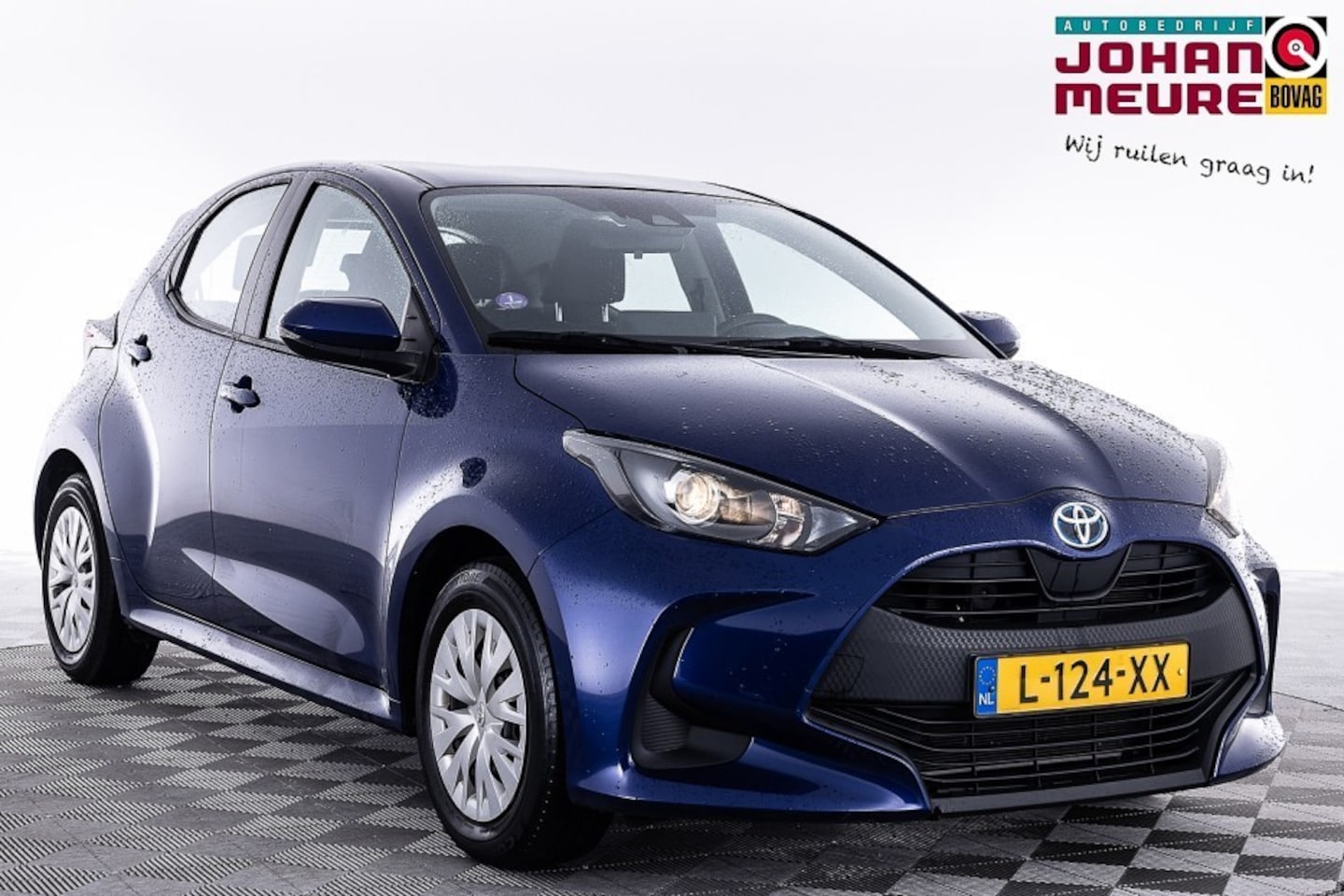 Toyota Yaris - 1.5 Hybrid Active | CARPLAY | CAMERA ✅ 1e Eigenaar . - AutoWereld.nl