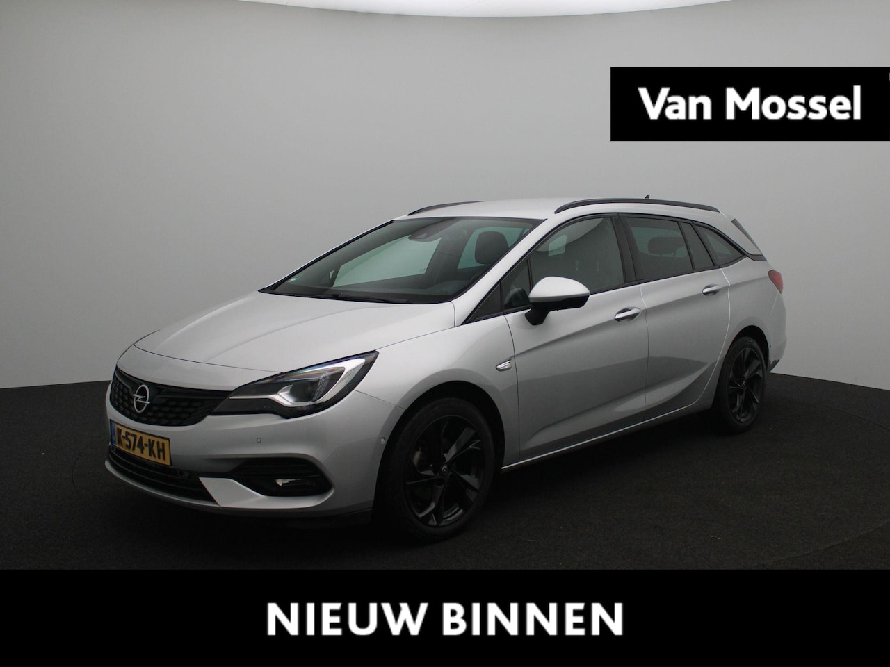 Opel Astra Sports Tourer - 1.2 Ultimate LM | Navi | Alcantara bekleding | AGR stoelen | Stoelverwarming | Full Option - AutoWereld.nl