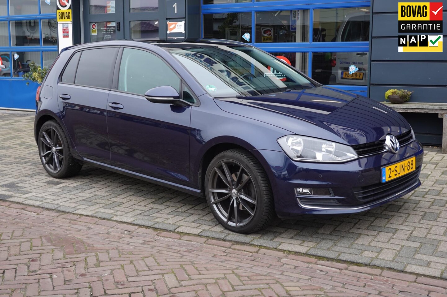 Volkswagen Golf - 1.4 TSI Highline`ZEER NETTE STAAT RIJKLAAR INCL BOVAG - AutoWereld.nl