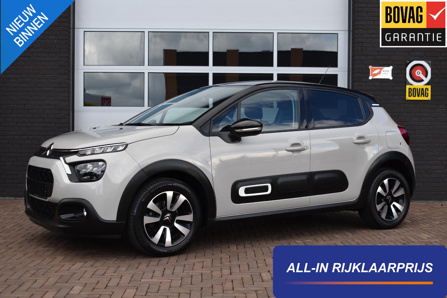 Citroën C3 - 1.2 PureTech 83PK Shine | Carplay | Stoelverwa. | PDC | Incl. Garantie - AutoWereld.nl