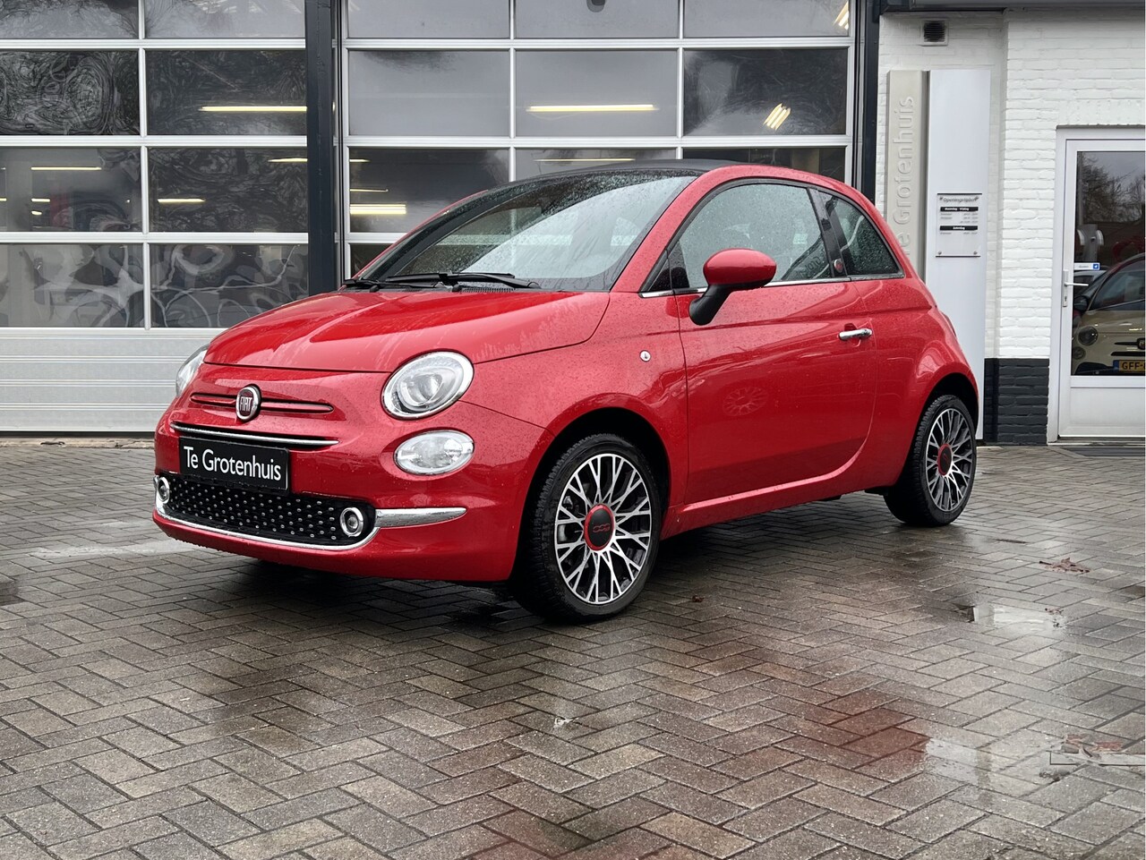 Fiat 500 C - RED Dolcevita 1.0 Hybrid Cabrio - AutoWereld.nl