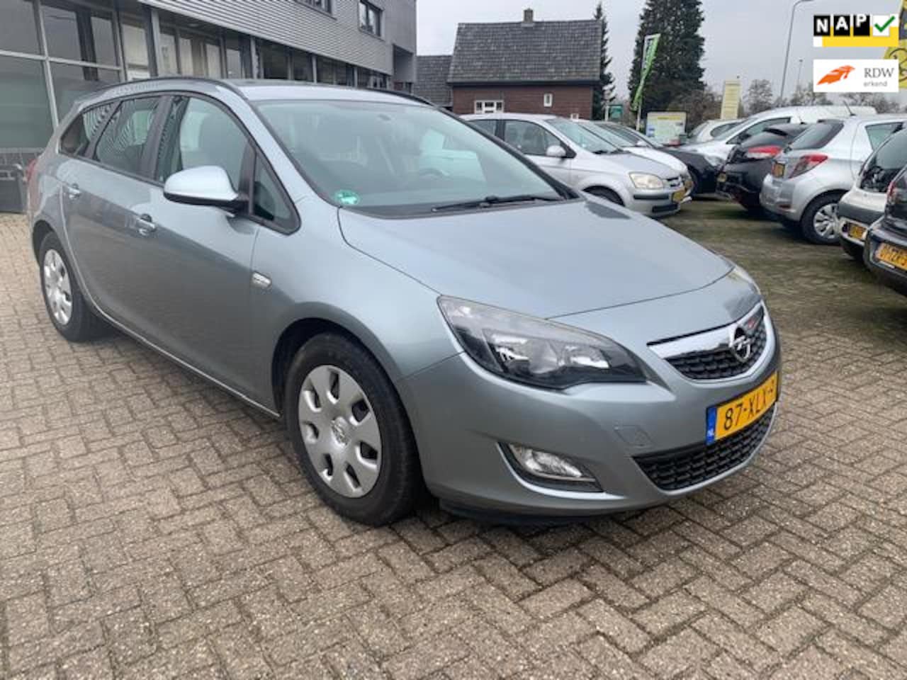 Opel Astra Sports Tourer - 1.7 CDTi VOOR EXPORT 2012 € 2.750,- 1 JR. APK MOTOR STORING - AutoWereld.nl