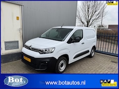 Citroën Berlingo - 1.2 PureTech 110 S&S L1 / BENZINE / 1E EIGENAAR / NAVIGATIE / 3 ZITPLAATSEN / AIRCO / PDC