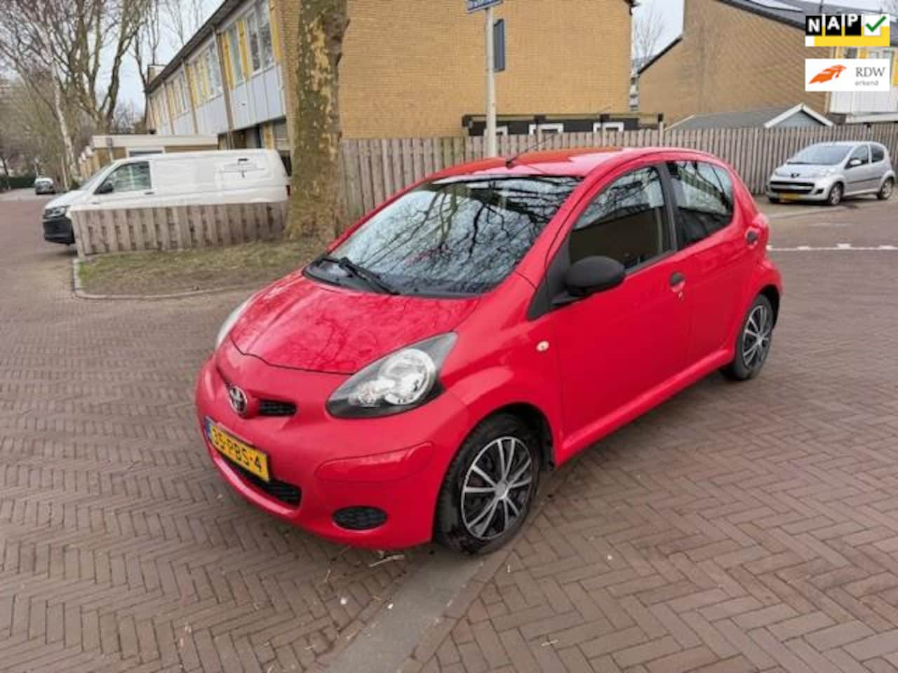 Toyota Aygo - Airco / 125.000 NAP / 5 deurs / Goed onderhouden - AutoWereld.nl