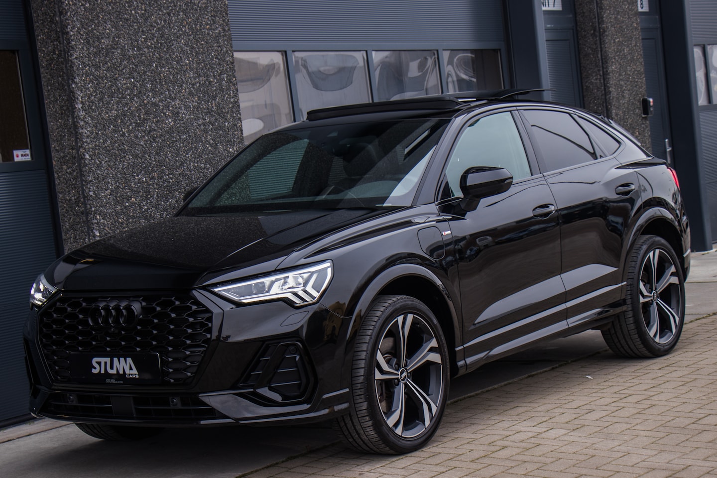 Audi Q3 Sportback - 45 TFSI e S Edition | 3 X S-Line | PHEV | Pano | Sfeer | Black Pack | B&O | 360 View | Car - AutoWereld.nl