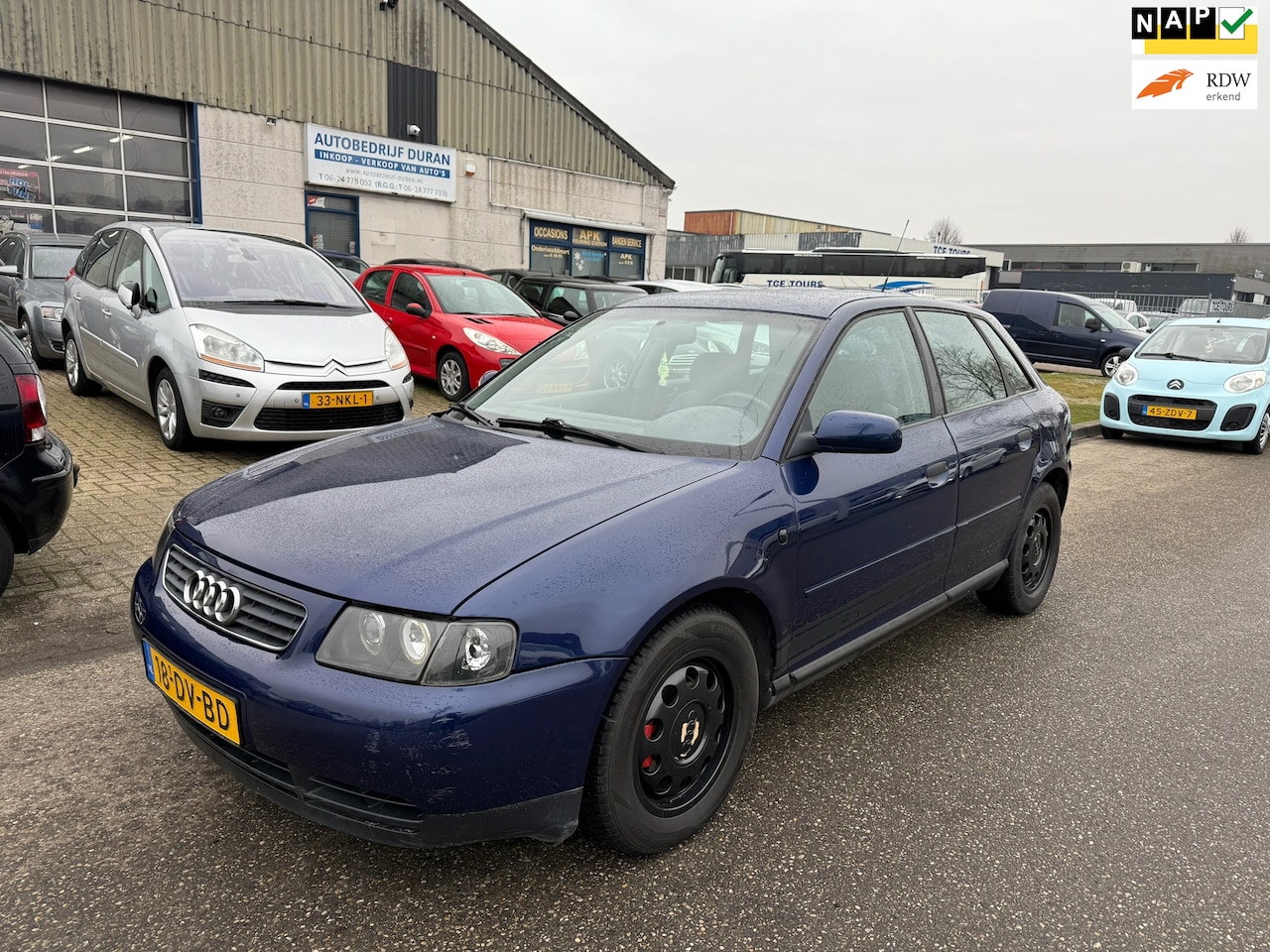 Audi A3 - 1.6 Attraction Airco Bj:2000 NAP! - AutoWereld.nl