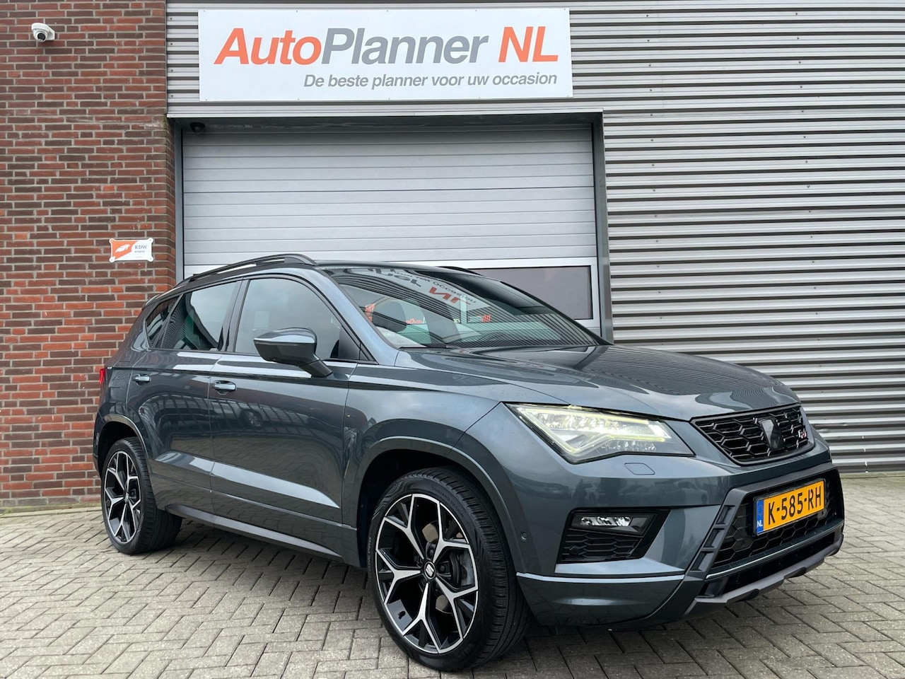 Seat Ateca - 2.0 TSI FR 4DRIVE! Camera! Pano! Virtual! - AutoWereld.nl