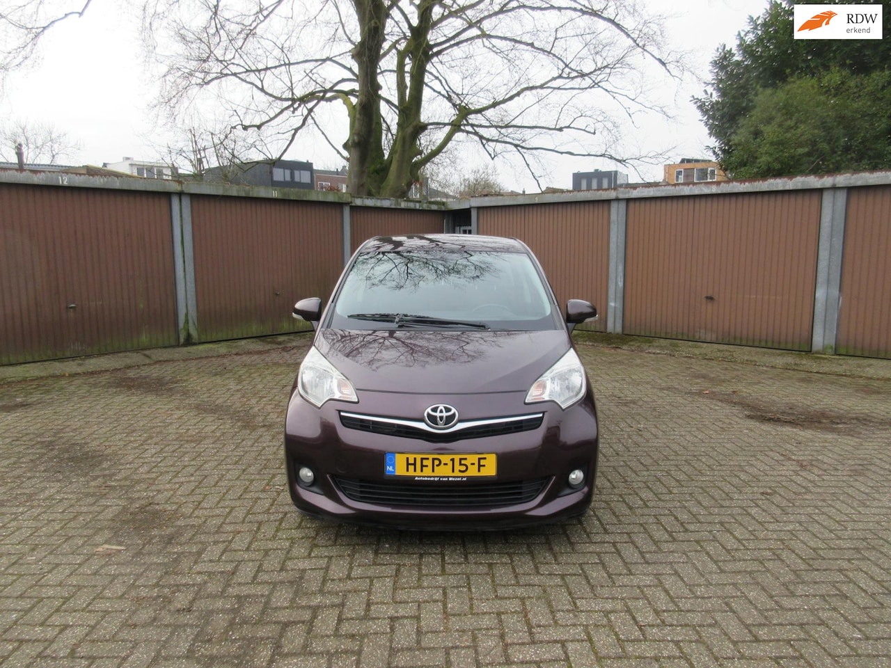 Toyota Verso S - 1.3 VVT-i Aspiration airco navi camera - AutoWereld.nl