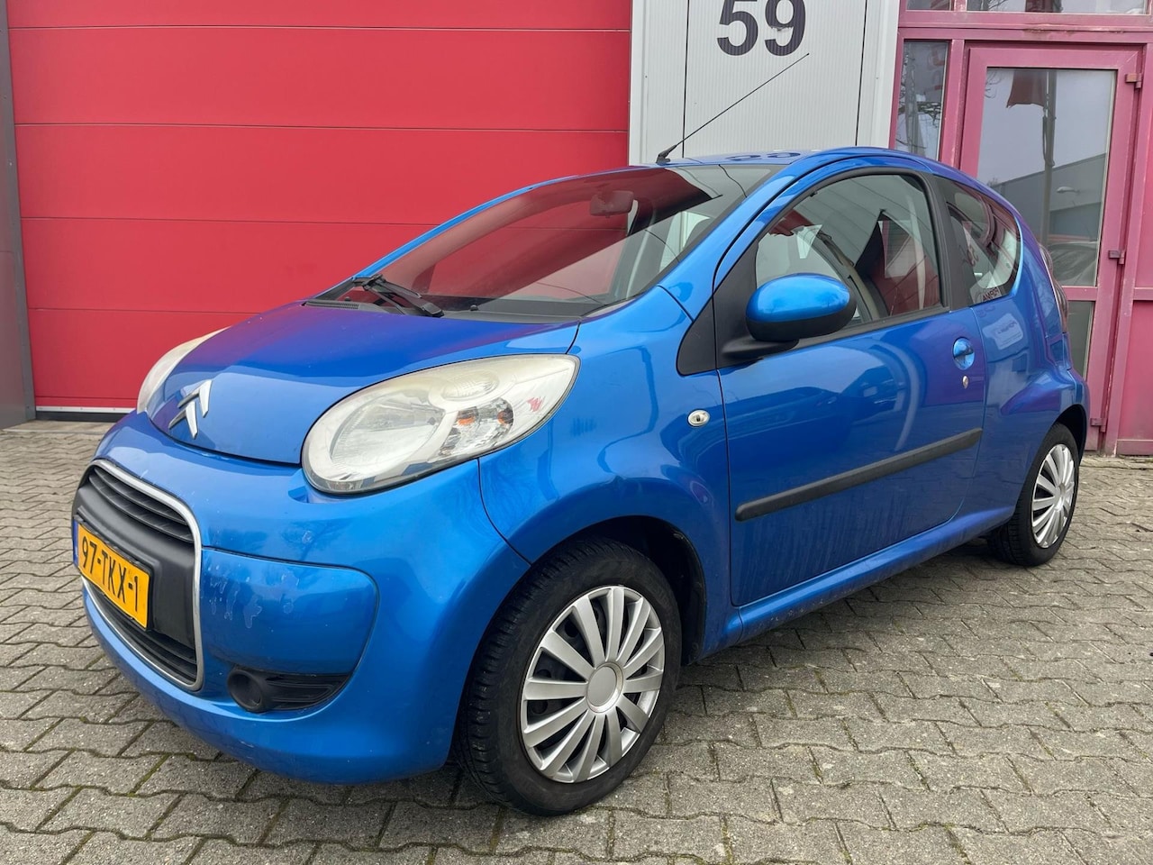 Citroën C1 - 1.0-12V 68pk Selection 3 deurs / Airco / 4 seizoenenbanden / Centrale vergrendeling en ele - AutoWereld.nl