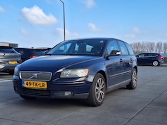 Volvo V50 - €1850, -1.8 Ed. II 1 Jaar Apk Navi Airco INRUIL