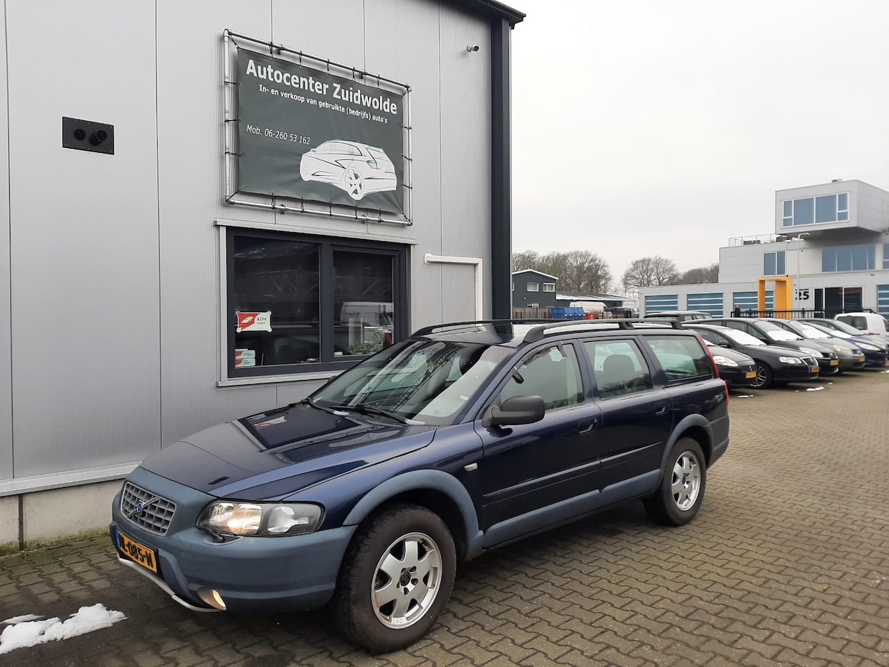 Volvo V70 - 2.4 T AWD Comfort Line leer cruise clima - AutoWereld.nl