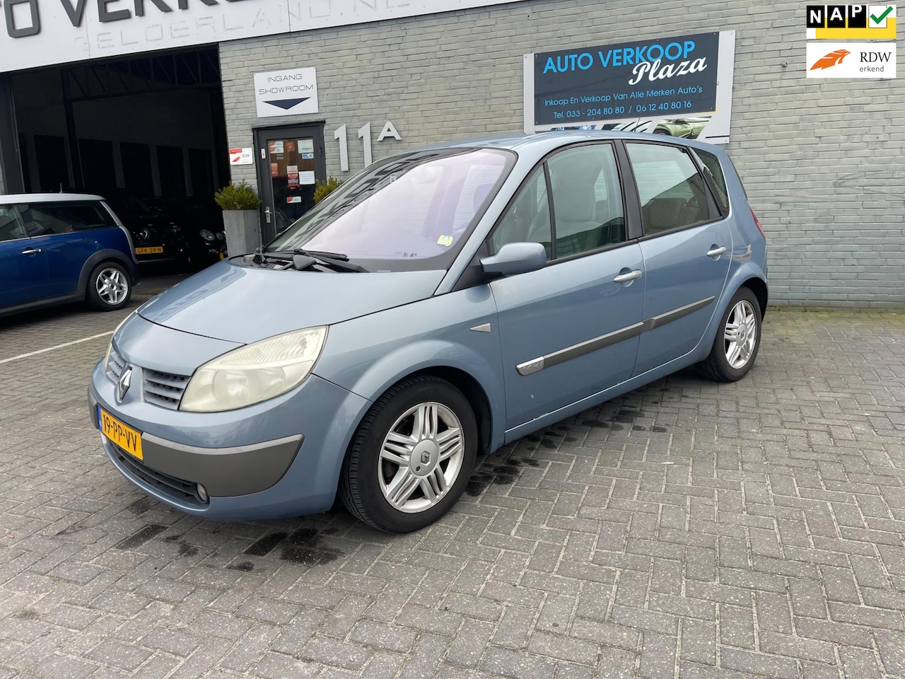 Renault Scénic - 1.6-16V Privilège Comfort 1.6-16V Privilège Comfort - AutoWereld.nl