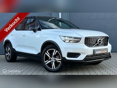 Volvo XC40 - T3 163PK R-Design Automaat Pano.dak/Viritual/Camera