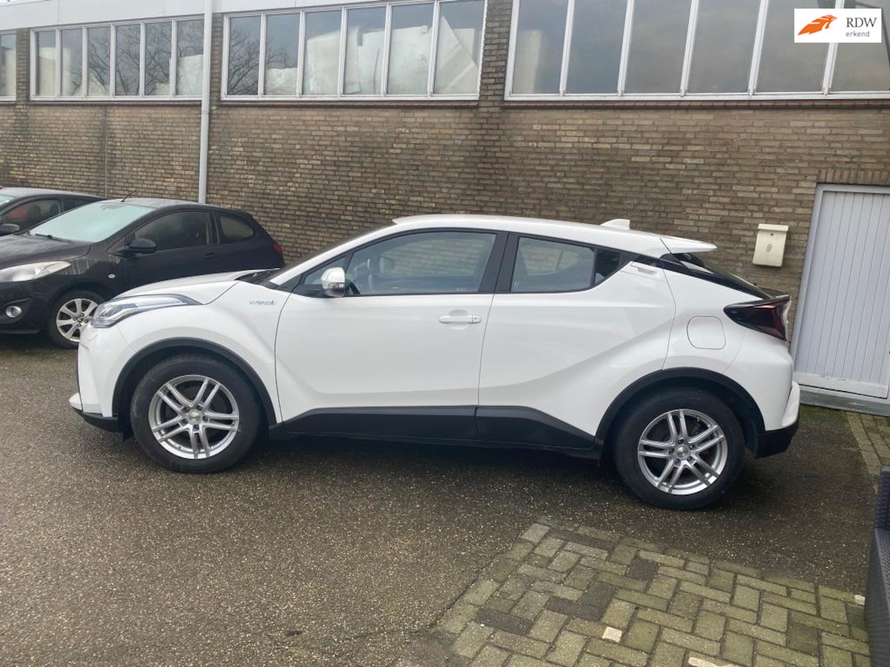 Toyota C-HR - 1.8 Hybrid Dynamic 1.8 Hybrid Dynamic - AutoWereld.nl