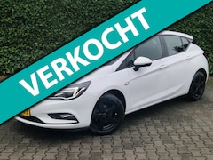 Opel Astra - 1.0 Selection / Stuur en stoelverwarming / Cruise control / Bluetooth / Lichtmetalen velge