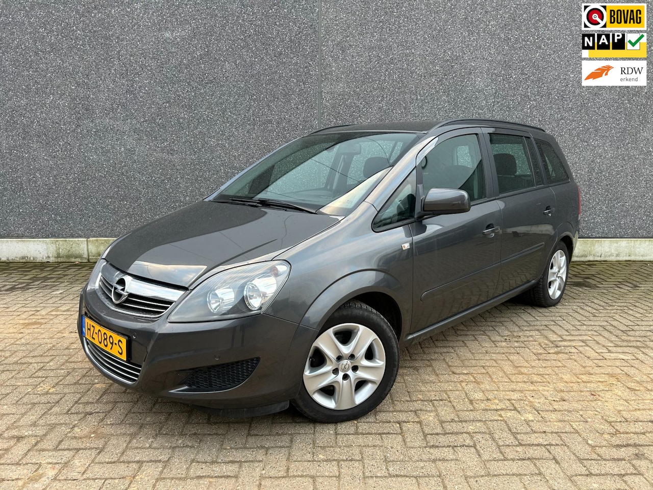 Opel Zafira - 1.6 Cosmo | 7-PERSOONS | TREKHAAK | NAVI | BLUETOOTH | CRUISE CONTROL | PDC | COMPLEET OND - AutoWereld.nl