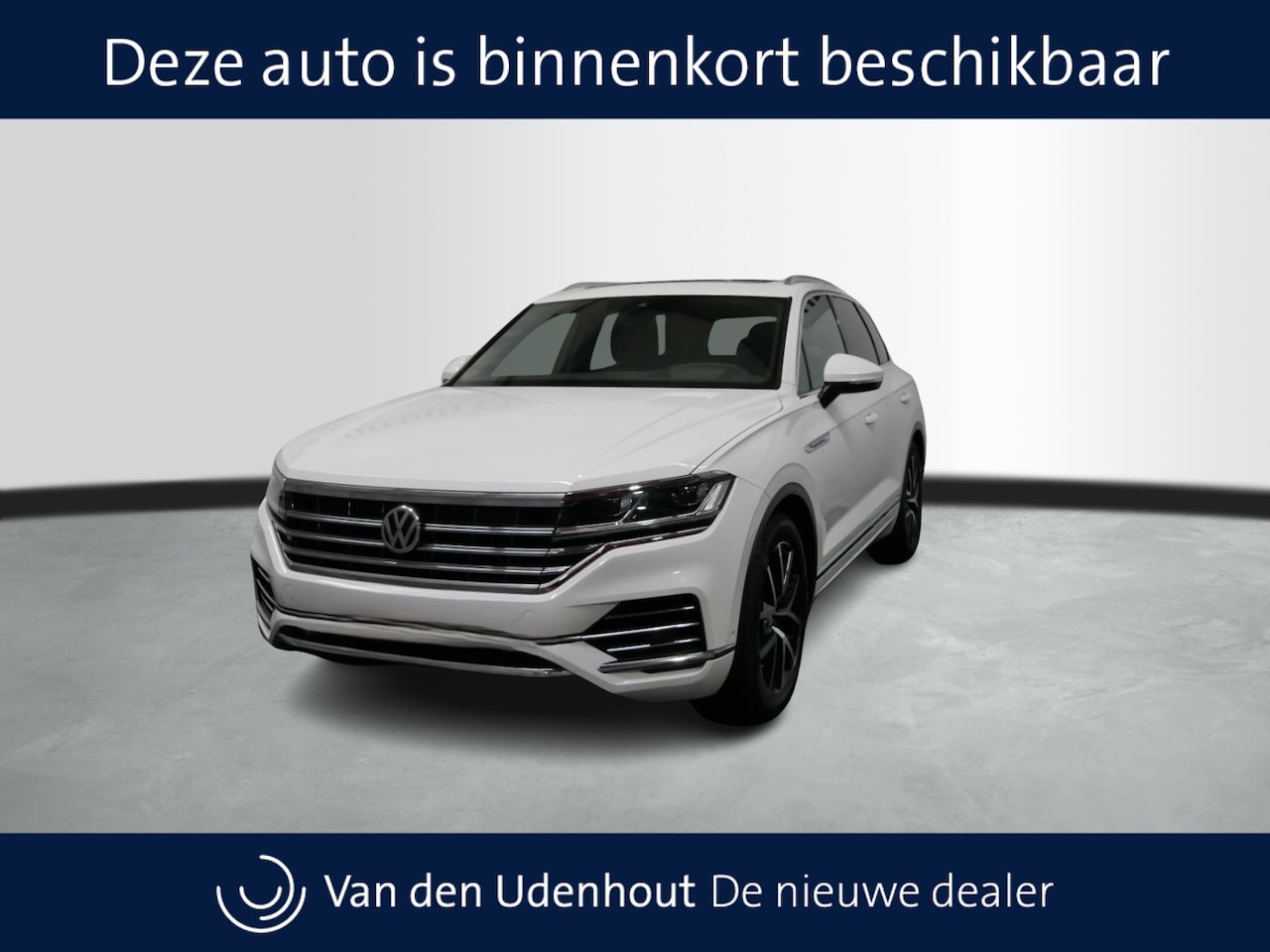 Volkswagen Touareg - 3.0 TSi eHybrid 4MOTION 381pk PHEV Elegance / Panoramadak / Luchtvering / iQ Light / Verwa - AutoWereld.nl