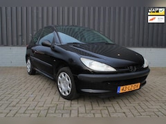 Peugeot 206 - 1.4 X-line elektrische ramen/ apk / goed werkend